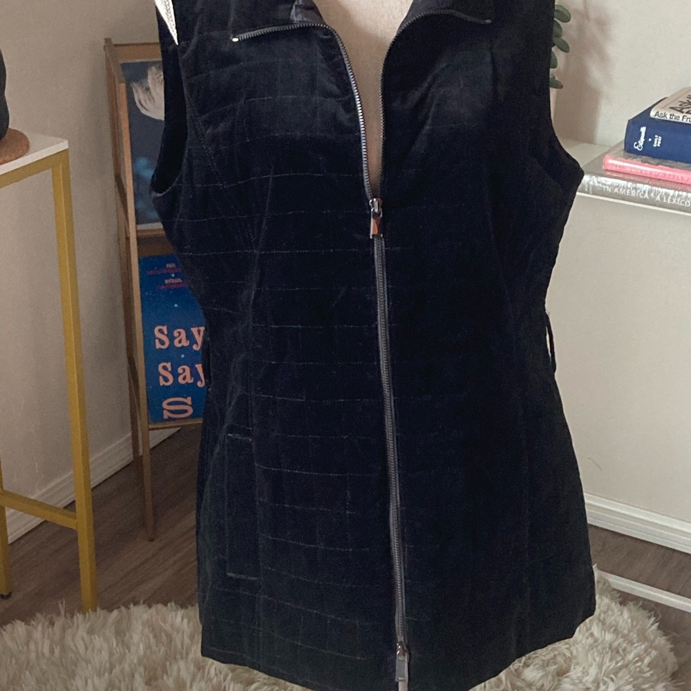 Worth Black Sleeveless Women's Jacket